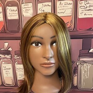 Elegant Brown and Blonde Women's  Synthetic Wig Bundle, 5 Piece Bundle Set.